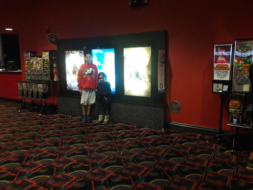 Movie Theater «Regal Cinemas Hyattsville Royale 14», reviews and photos, 6505 America Blvd, Hyattsville, MD 20782, USA