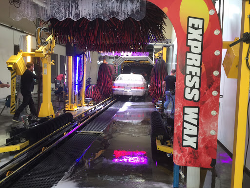 Car Wash «In-N-Out Express Car Wash Inc», reviews and photos, 13310 Sherman Way, North Hollywood, CA 91605, USA