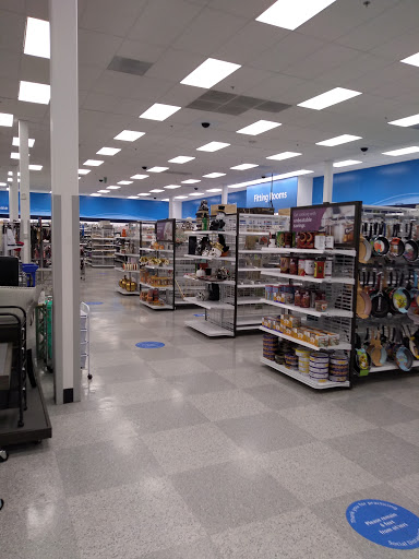 Clothing Store «Ross Dress for Less», reviews and photos, 3000 Gateway St, Springfield, OR 97477, USA