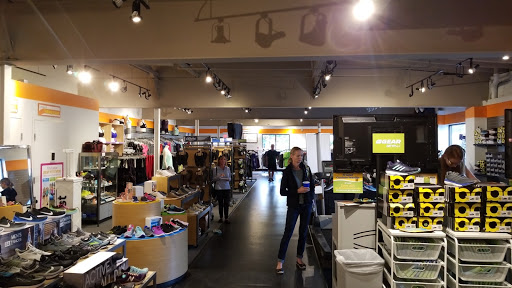 Running Store «Road Runner Sports», reviews and photos, 490 Broad St Suite 1, Shrewsbury, NJ 07702, USA