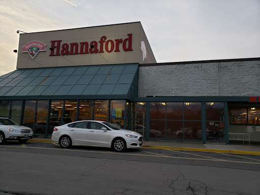 Hannaford Supermarket, 100 Plaza Rd, Kingston, NY 12401, USA, 