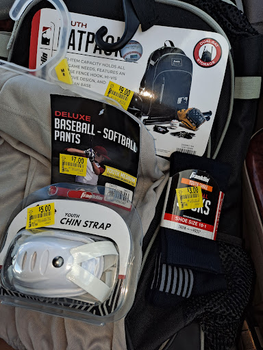 Department Store «Walmart Supercenter», reviews and photos, 2151 W Oaklawn Rd, Pleasanton, TX 78064, USA