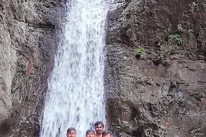Haripray waterfall image