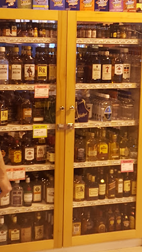 Grocery Store «Columbia Market», reviews and photos, 450 Wa Na Pa St, Cascade Locks, OR 97014, USA