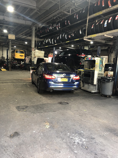 Auto Body Shop «Punjab Auto Repair», reviews and photos, 33-56 21st St, Long Island City, NY 11106, USA