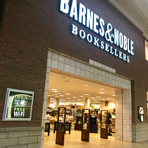 Book Store «Barnes & Noble», reviews and photos, 3 S Tunnel Rd, Asheville, NC 28805, USA