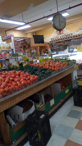 Grocery Store «Bravo Supermarkets», reviews and photos, 179 S Ocean Ave, Patchogue, NY 11772, USA