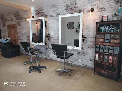 L' Atelier de So... Salon de coiffure à Penol