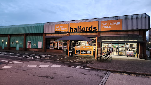 Halfords - Putney Road (Leicester)