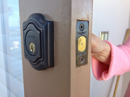 Locksmith «Laris Lock & Key Service», reviews and photos, 555 W 9th St # 5, San Pedro, CA 90731, USA