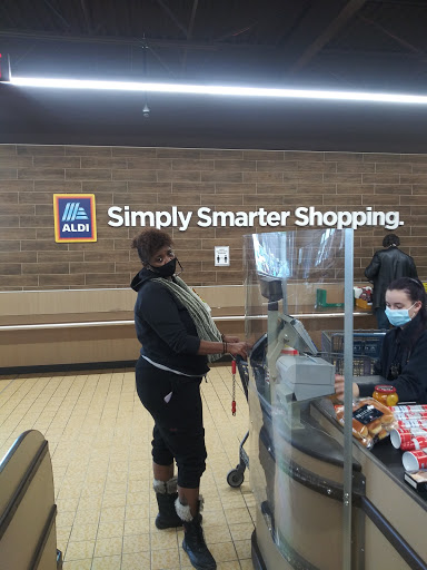Supermarket «ALDI», reviews and photos, 4221 Center Rd, Brunswick, OH 44212, USA