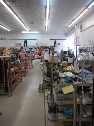 Thrift Store «American Thrift Store», reviews and photos, 5510 N Springboro Pike, Dayton, OH 45449, USA