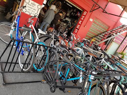 Bicycle Store «Bottom Bracket Bicycle Shop», reviews and photos, 1802 S Flores St, San Antonio, TX 78204, USA