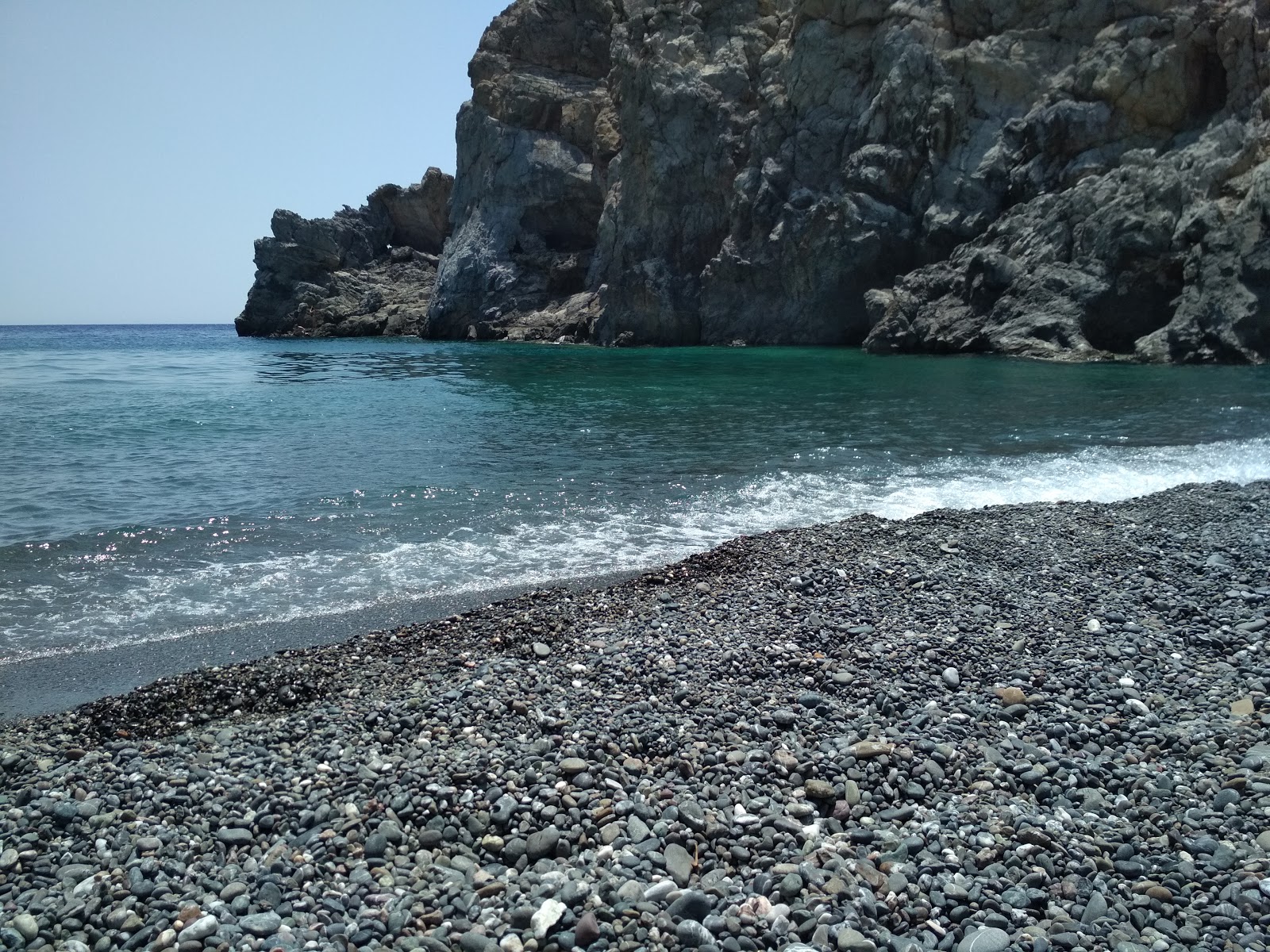 Foto von Trachoulas beach mit geräumige bucht