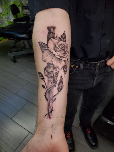 Explore tattoo ideas to fill in gaps, creative tattoo ideas in Riverside, available at Darkstar Tattoo CA