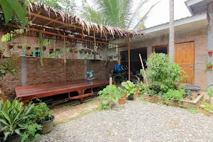 bua guesthouse image
