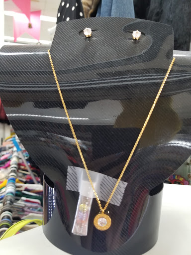 Flea Market «Revelation Marketplace», reviews and photos, 27455 S Dixie Hwy, Homestead, FL 33032, USA