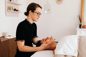 Maison Poéma | Facialiste | Massage Kobido image