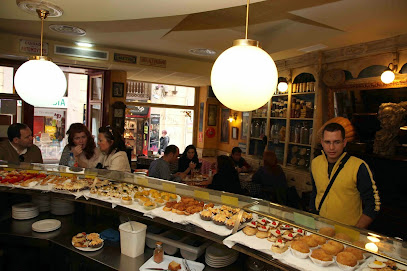 La Republicana - C. de Casto Méndez Núñez, 38, 50003 Zaragoza, Spain