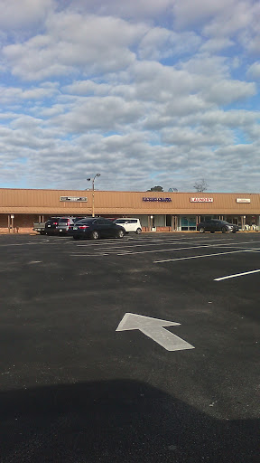 Thrift Store «Duvall Bargain Thrift Store», reviews and photos, 1200 Deltona Blvd, Deltona, FL 32725, USA