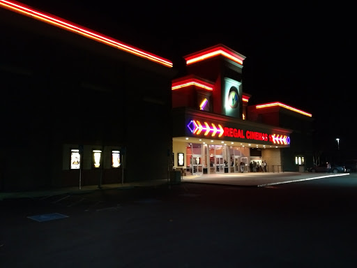 Movie Theater «Regal Cinemas Auburn 10», reviews and photos, 500 Nevada St, Auburn, CA 95603, USA