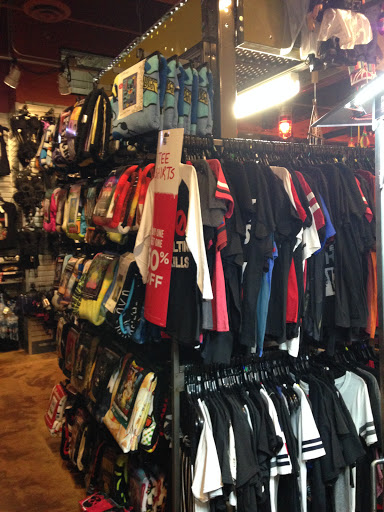 Gift Shop «SPENCER GIFTS», reviews and photos, 95 N Moorland Rd, Brookfield, WI 53005, USA