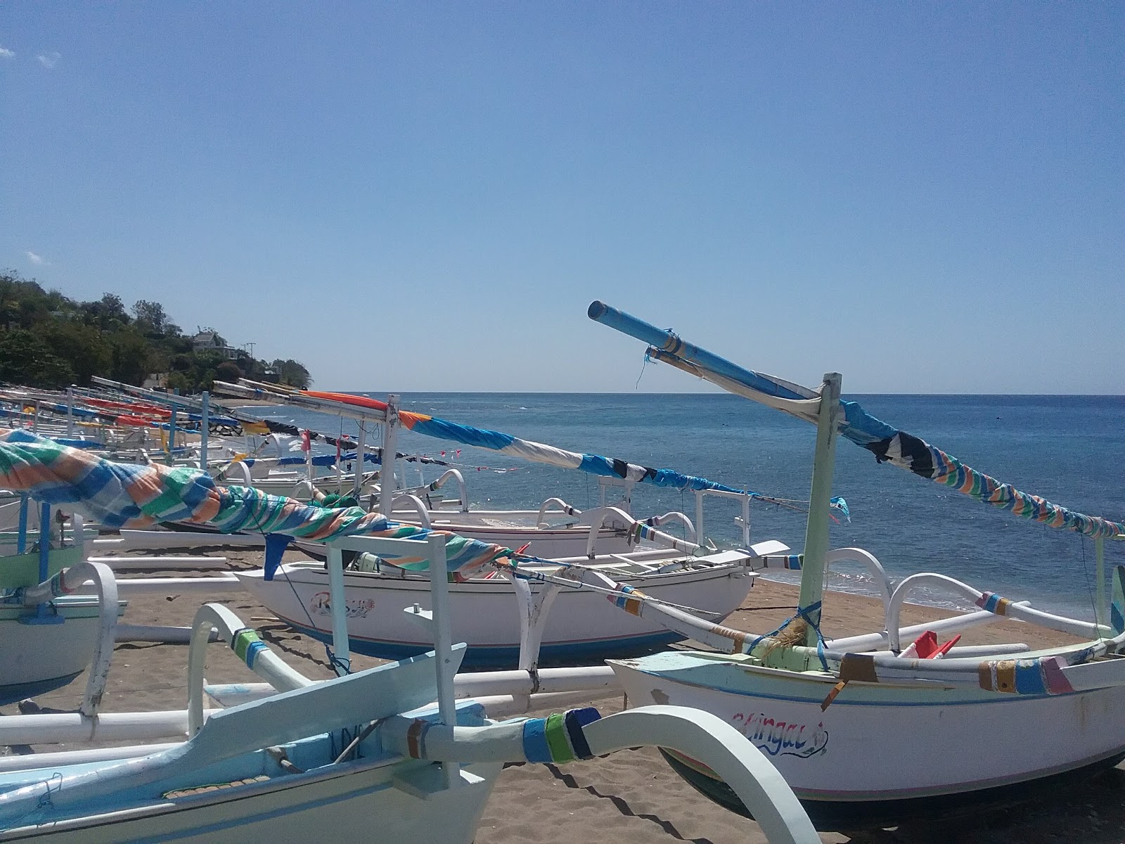 Foto de Bintang Beach - lugar popular entre os apreciadores de relaxamento