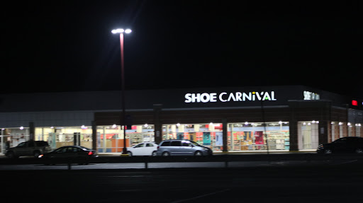Shoe Store «Shoe Carnival», reviews and photos, 5802 E Virginia Beach Blvd, Norfolk, VA 23502, USA