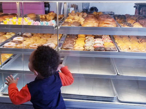 Donut Shop «J C Donuts», reviews and photos, 27001 Moulton Pkwy A113, Aliso Viejo, CA 92656, USA