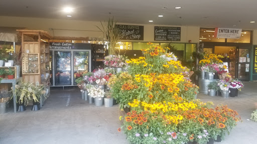 Grocery Store «New Seasons Market Mountain Park», reviews and photos, 3 Monroe Pkwy, Lake Oswego, OR 97035, USA