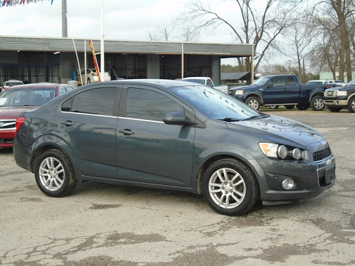 Used Car Dealer «J & F Auto Sales», reviews and photos, 9804 Veterans Memorial Dr, Houston, TX 77038, USA