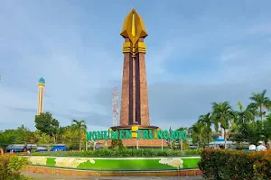 Monumen Trunojoyo Sampang image