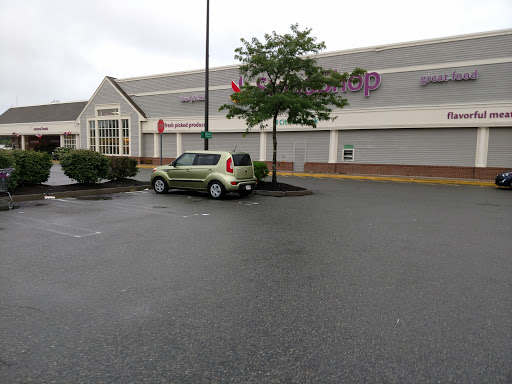 Grocery Store «Stop & Shop», reviews and photos, New State Highway New State Hwy, Raynham, MA 02767, USA