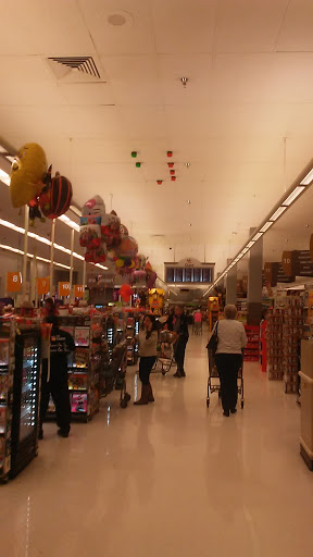 Grocery Store «Giant», reviews and photos, 1454 Chain Bridge Rd, McLean, VA 22101, USA