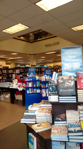 Book Store «Barnes & Noble», reviews and photos, 13400 Maxella Ave, Marina Del Rey, CA 90292, USA