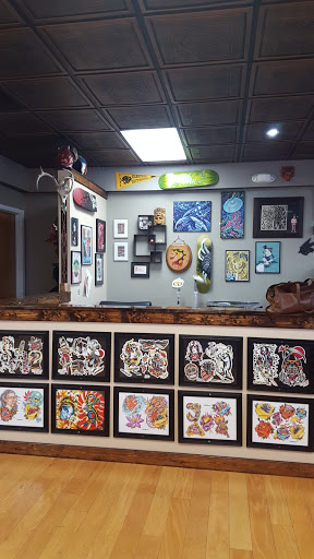 Tattoo Shop «Classic Tattoo», reviews and photos, 23900 Lorain Rd, North Olmsted, OH 44070, USA