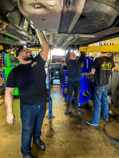 Transmission Shop «Transmissions Unlimited & General Auto Repair», reviews and photos, 21550 NW Nicholas Ct, Hillsboro, OR 97124, USA