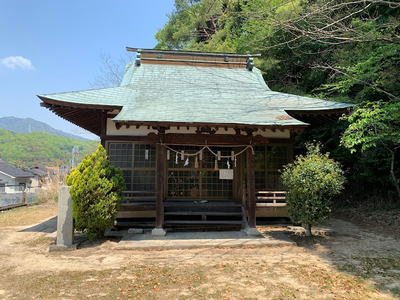 三入稲荷神社