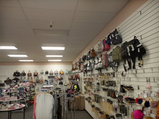 Clothing Store «Citi Trends», reviews and photos, 890 N Main St, Suffolk, VA 23434, USA