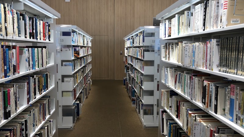 さいたま市立大宮図書館 埼玉県さいたま市大宮区吉敷町 図書館 図書館 グルコミ