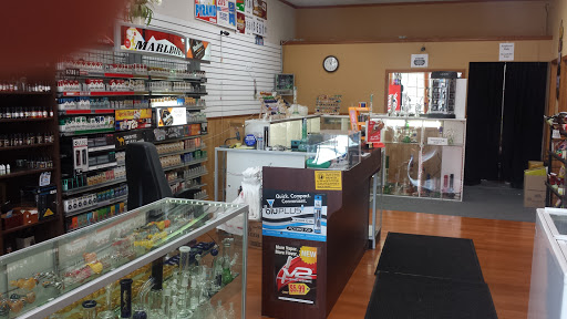 Cigar Shop «Monroe Smoke & Vape Shop», reviews and photos, 118 S Lewis St, Monroe, WA 98272, USA