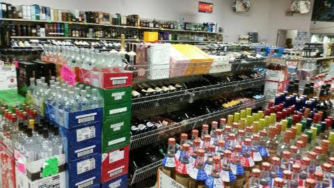 Liquor Store «Superior Liquor Corporation», reviews and photos, 750 N Clark St, Chicago, IL 60654, USA