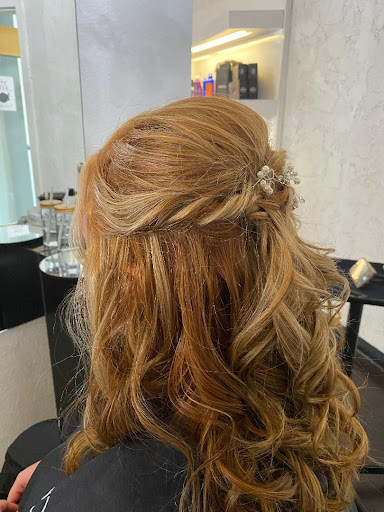 Beauty Salon «AURA Salon and Spa», reviews and photos, 12664 W Indore Pl, Littleton, CO 80127, USA