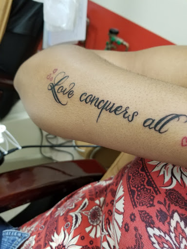 Tattoo and Piercing Shop «Sintown Tattoo Studio», reviews and photos, 648 S Texas 6, Houston, TX 77079, USA