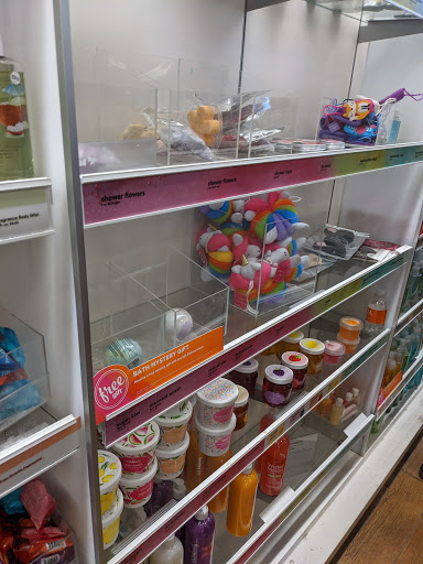 Hair Salon «Ulta Beauty», reviews and photos, 1560 S Randall Rd, Geneva, IL 60134, USA