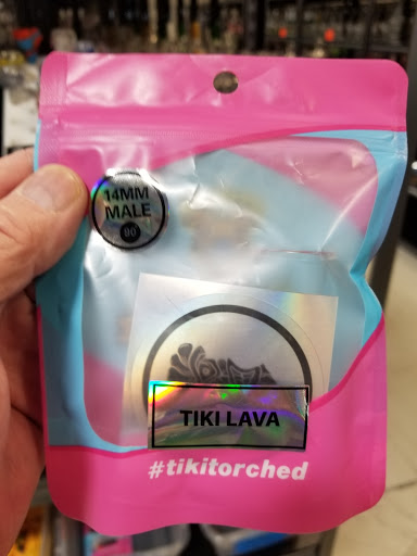 Tobacco Shop «Collective Glass Smoke Shop», reviews and photos, 3616 McRae Blvd #2, El Paso, TX 79925, USA