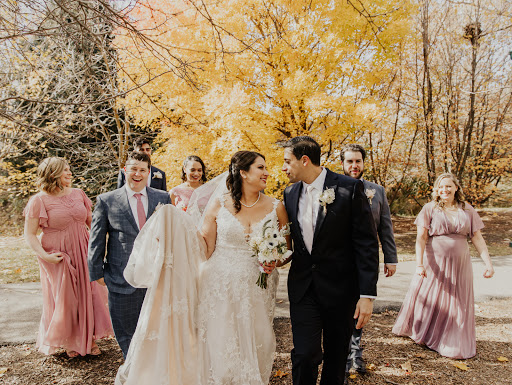 Wedding Store «Atelier Igar Bridal», reviews and photos, 723 E Dundee Rd, Arlington Heights, IL 60004, USA