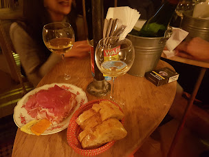 Photo n°75 de Lavomatic à Paris ()