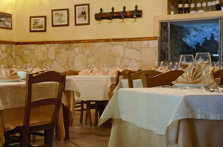 La Taverna Del Duca Piazza XX Settembre, 5, 71023 Bovino FG, Italia