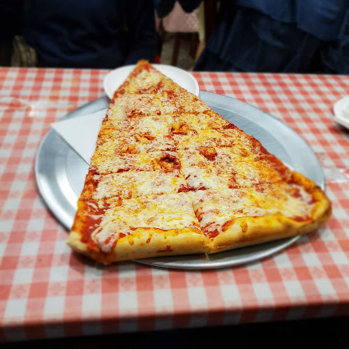 #8 best pizza place in Yonkers - Pizza Barn